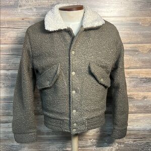 Forever 21 Men's Super Soft Sherpa Faux Fur Bomber Jacket in Oatmeal & Cream NWT